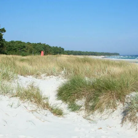 Two-bedroom Holiday In Ronne 2